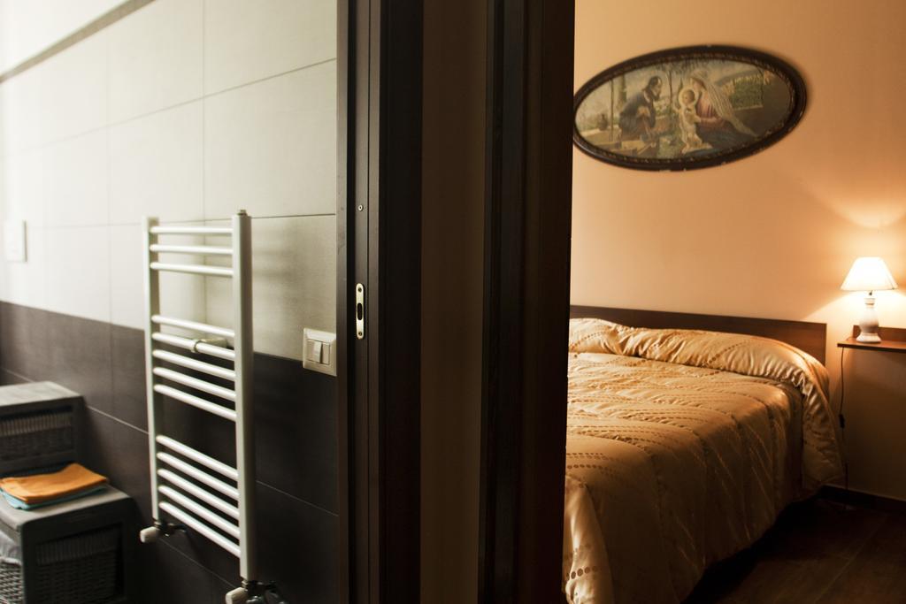 Hotel Relais La Mimosa Pontinia Zimmer foto